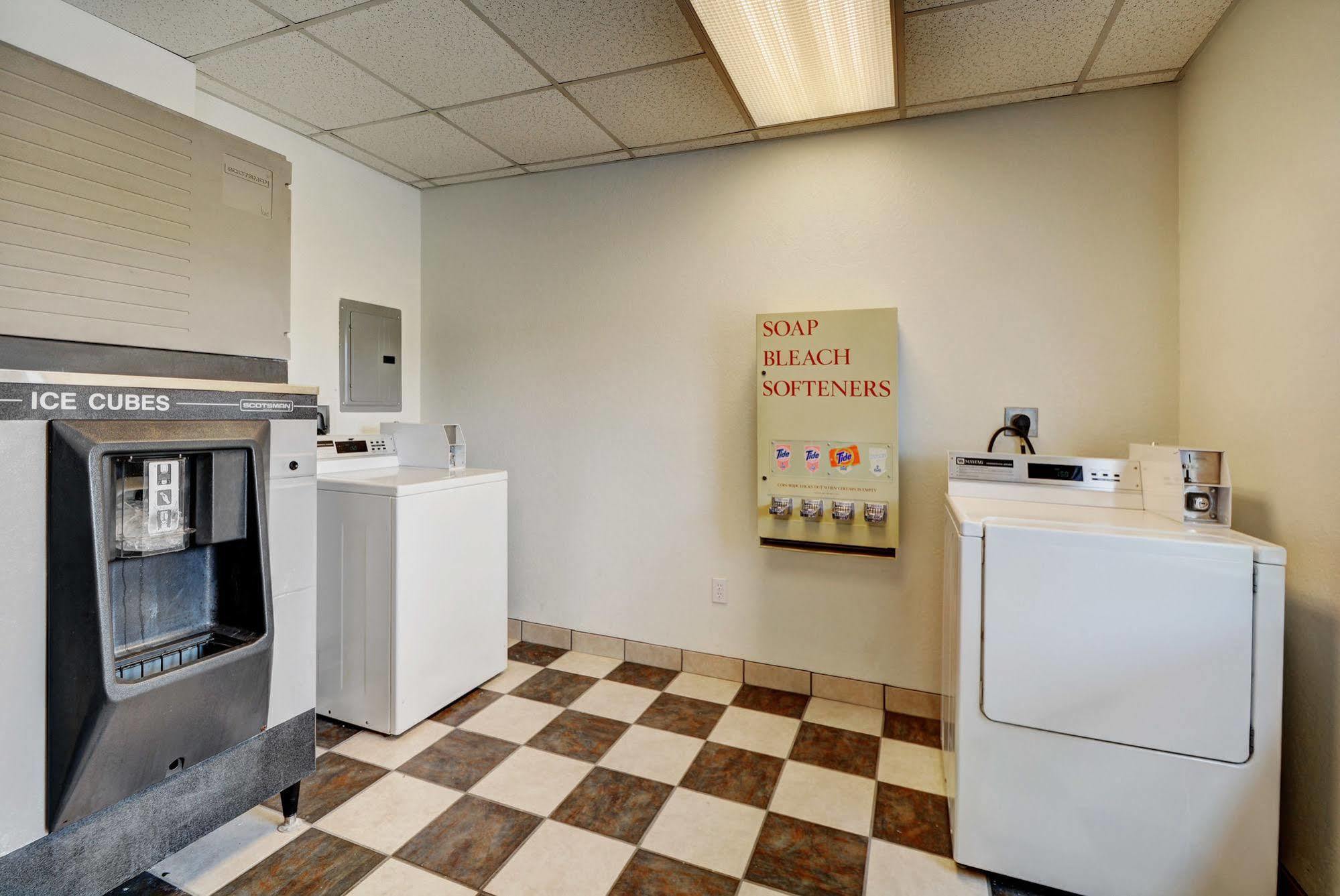 Motel 6-Seekonk, Ma - Providence East Екстериор снимка